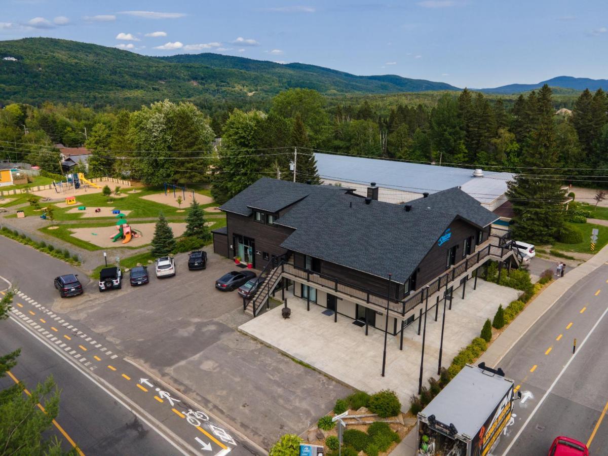 Hotel "Le Suisse" Saint-Donat-de-Montcalm Exteriör bild